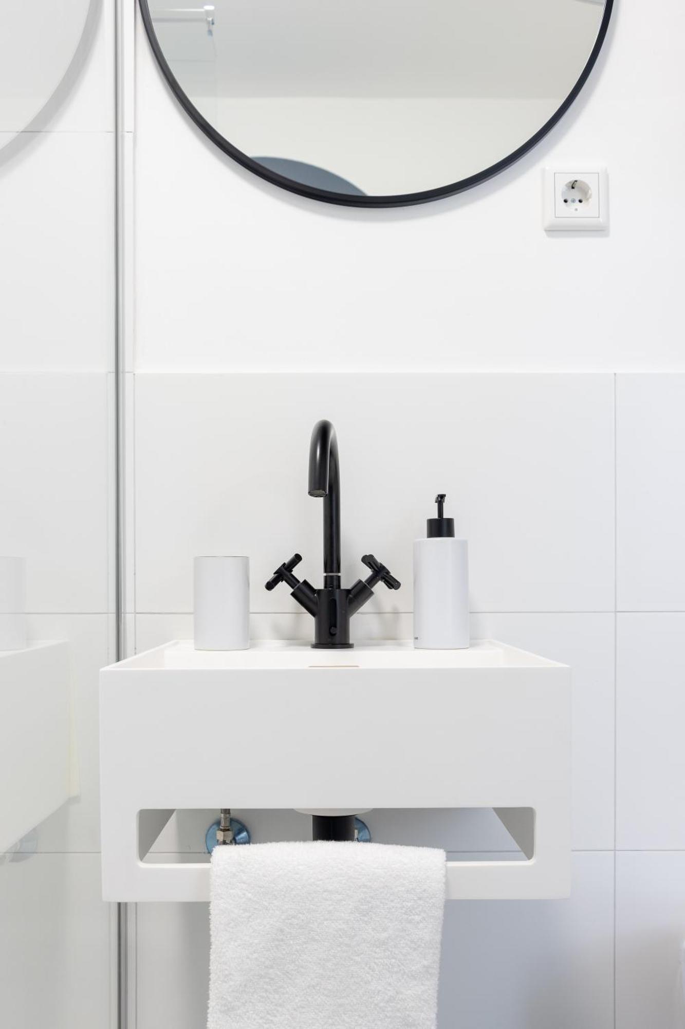 Zzzpace Smart-Hotel Крефелд Екстериор снимка