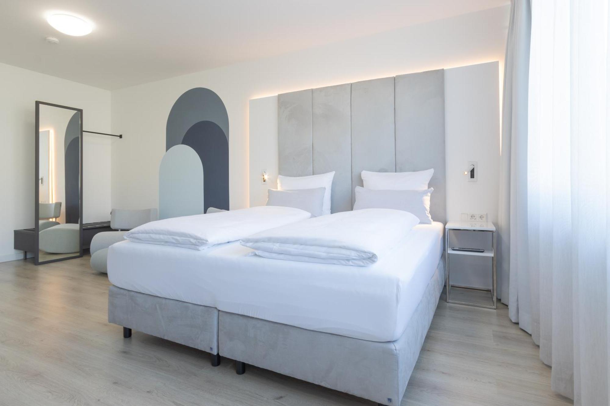 Zzzpace Smart-Hotel Крефелд Екстериор снимка