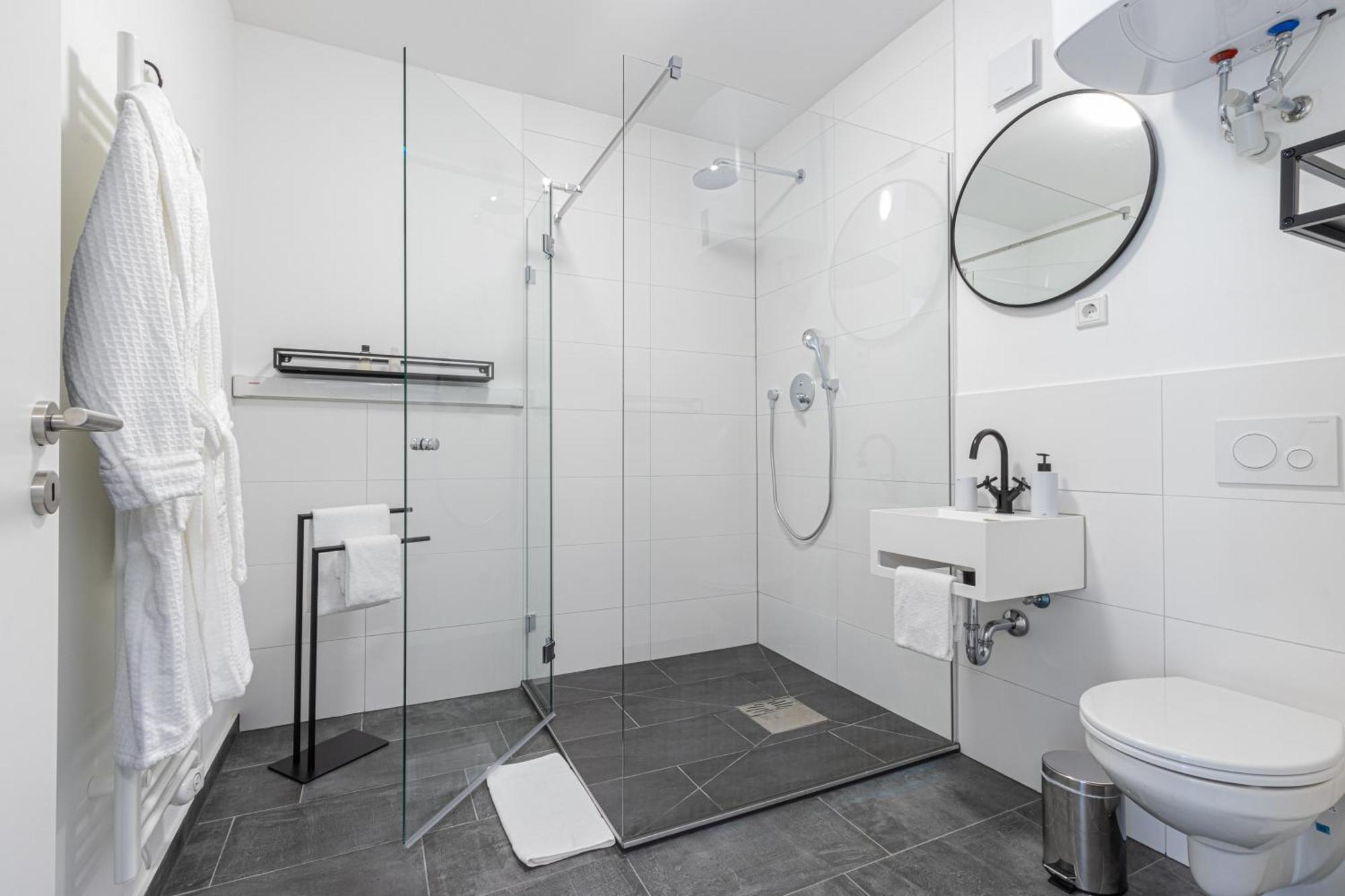 Zzzpace Smart-Hotel Крефелд Екстериор снимка